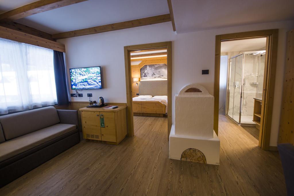 Hotel Cirelle Suite & Spa กานาเซย์ ภายนอก รูปภาพ