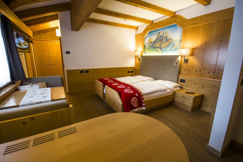 Hotel Cirelle Suite & Spa กานาเซย์ ภายนอก รูปภาพ